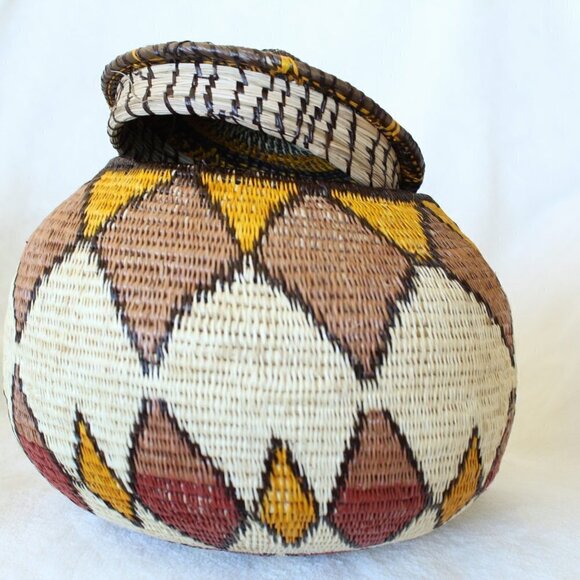 Panamanian Indian hand woven basket native Embera Wounaan triangle patterns - Picture 7 of 11